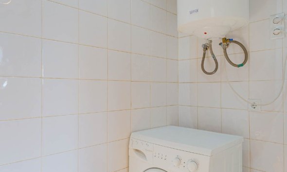 Resale - Terraced house / Townhouse - Punta Prima