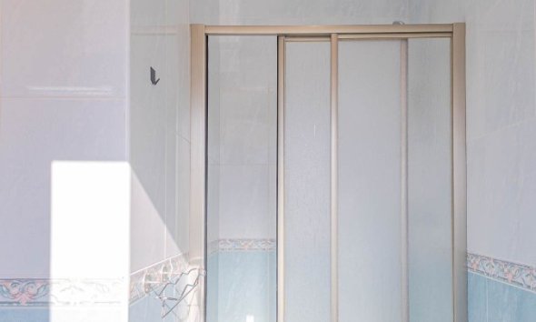 Resale - Terraced house / Townhouse - Punta Prima