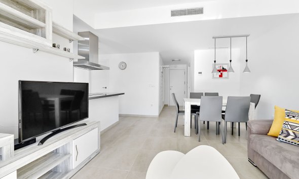 Resale - Apartment - Orihuela Costa - Villamartín