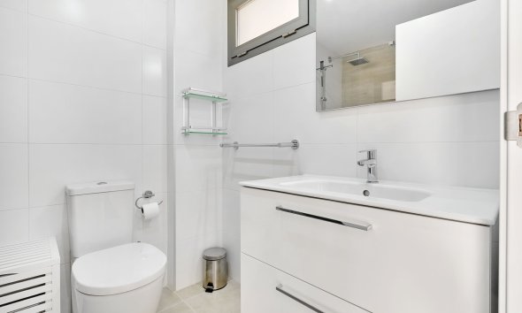 Resale - Apartment - Orihuela Costa - Villamartín