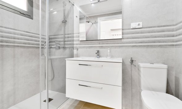 Resale - Apartment - Orihuela Costa - Villamartín