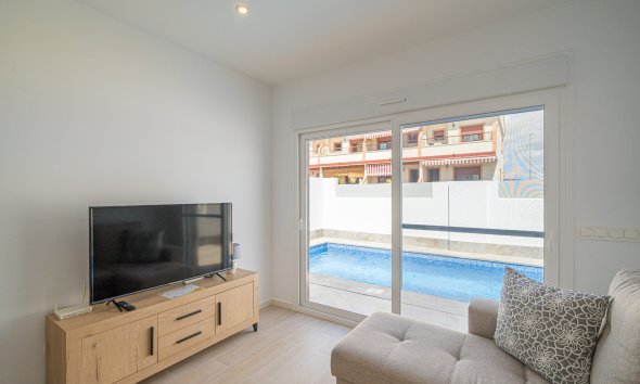 Resale - Villa - Avileses