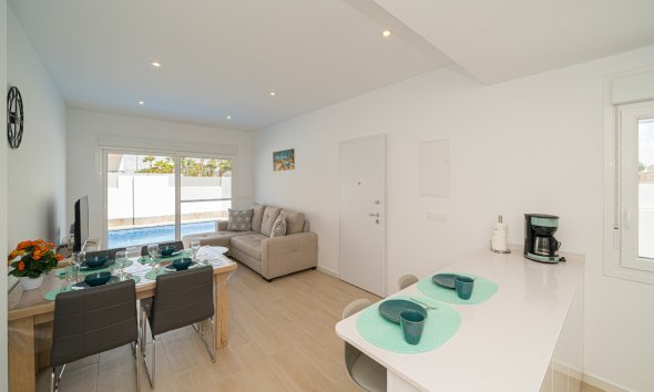 Resale - Villa - Avileses