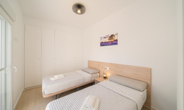 Resale - Villa - Avileses