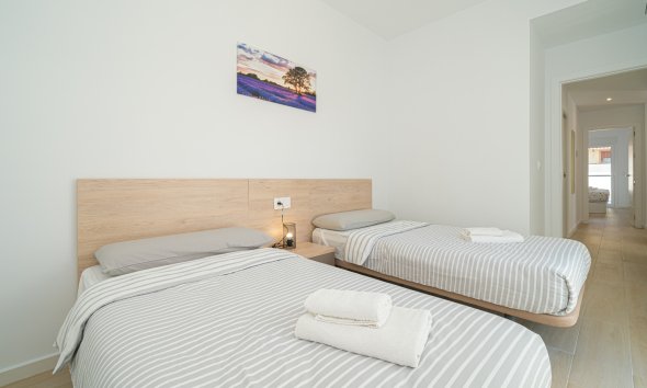 Resale - Villa - Avileses