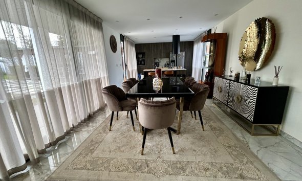 Resale - Villa - Torrevieja - Los Balcones