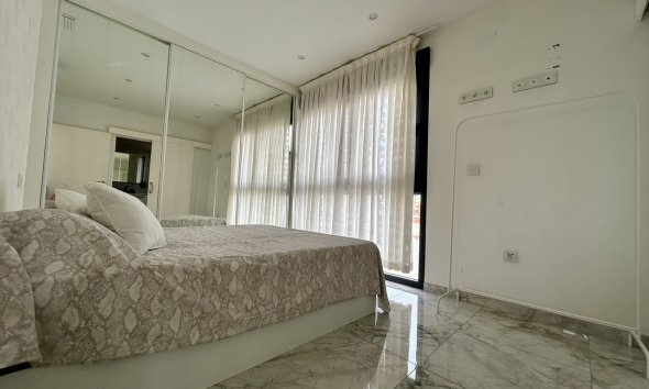 Resale - Villa - Torrevieja - Los Balcones