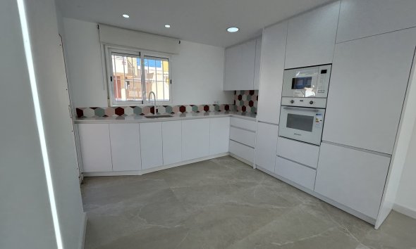 Resale - Apartment - Pilar de la Horadada