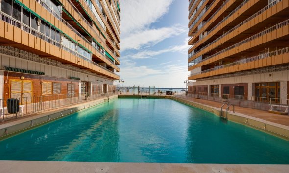 Resale - Apartment - Torrevieja - Playa del Acequión