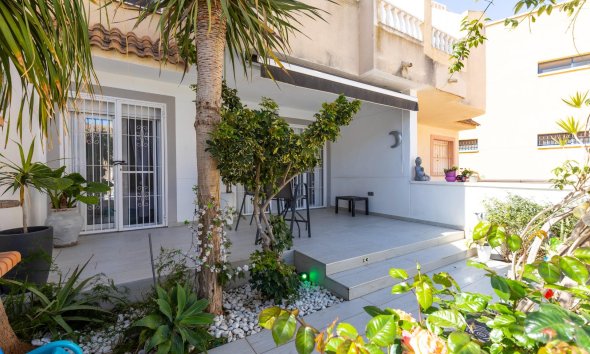 Resale - Bungalow - Guardamar del Segura - Urbanizaciones