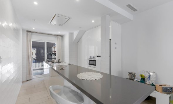 Resale - Bungalow - Guardamar del Segura - Urbanizaciones