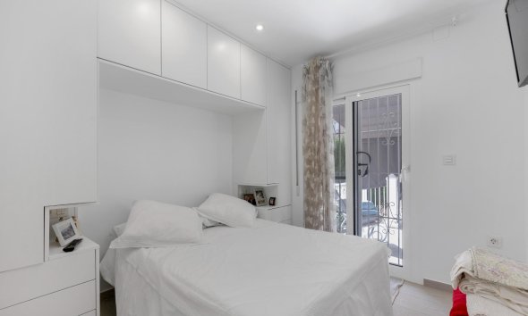 Resale - Bungalow - Guardamar del Segura - Urbanizaciones