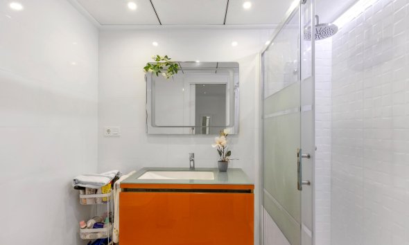 Resale - Bungalow - Guardamar del Segura - Urbanizaciones