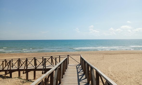 Resale - Bungalow - Guardamar del Segura - Urbanizaciones