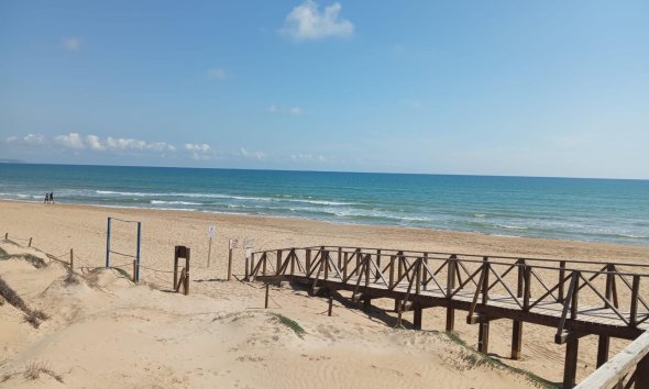 Resale - Bungalow - Guardamar del Segura - Urbanizaciones