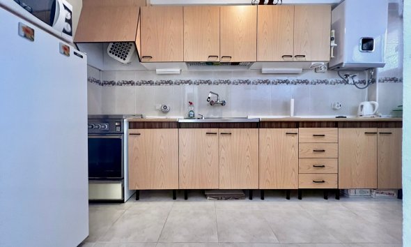 Resale - Apartment - Torrevieja - Cabo cervera