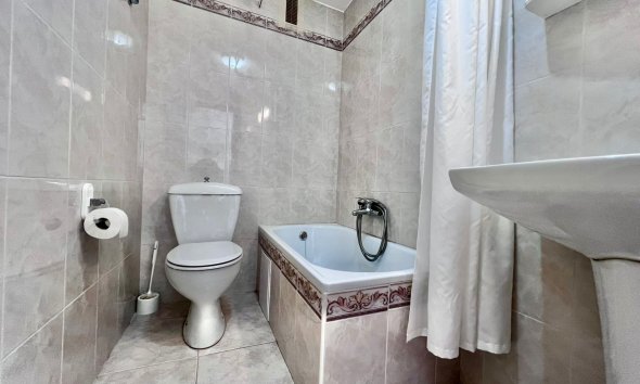 Resale - Apartment - Torrevieja - Cabo cervera