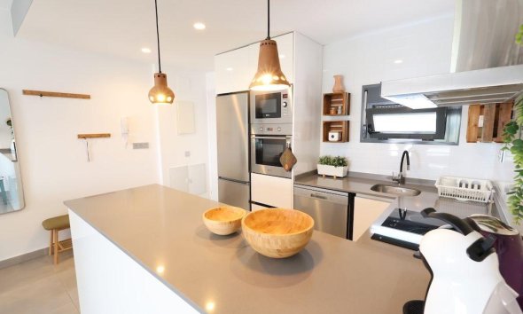 Resale - Bungalow - Pilar de la Horadada - Zona Pueblo