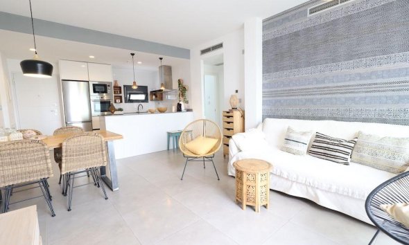 Resale - Bungalow - Pilar de la Horadada - Zona Pueblo