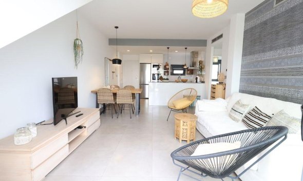 Resale - Bungalow - Pilar de la Horadada - Zona Pueblo