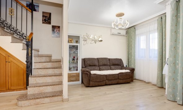 Resale - Terraced house / Townhouse - Torrevieja