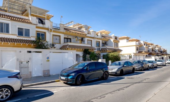 Resale - Terraced house / Townhouse - Torrevieja
