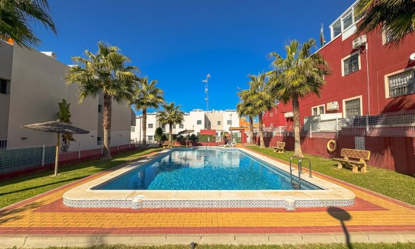 Resale - Bungalow - Torrevieja - Los Altos