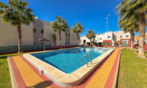 Resale - Bungalow - Torrevieja - Los Altos