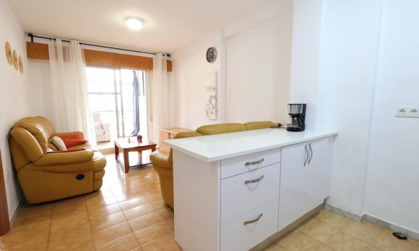 Resale - Apartment - Torrevieja - La Veleta