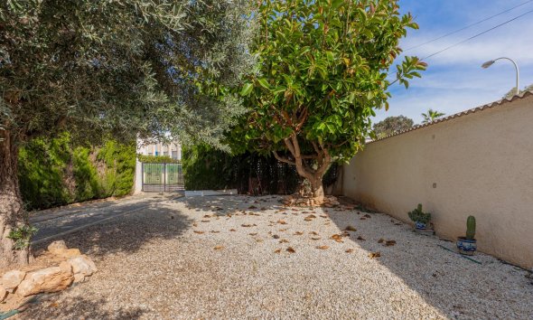 Resale - Villa - Torrevieja - El chaparral