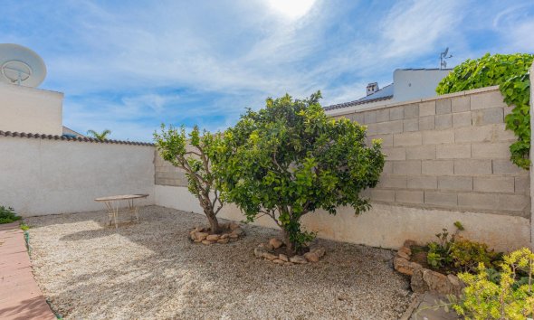 Resale - Villa - Torrevieja - El chaparral