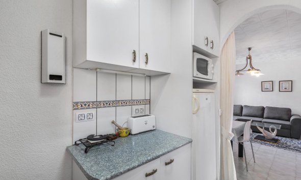 Resale - Villa - Torrevieja - El chaparral