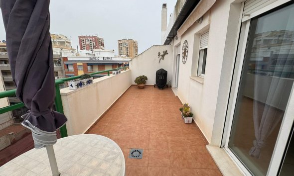 Resale - Apartment - Torrevieja - Playa de los locos
