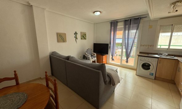 Resale - Apartment - Torrevieja - Playa de los locos