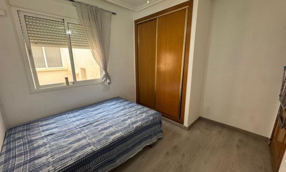 Resale - Apartment - Torrevieja - Playa de los locos