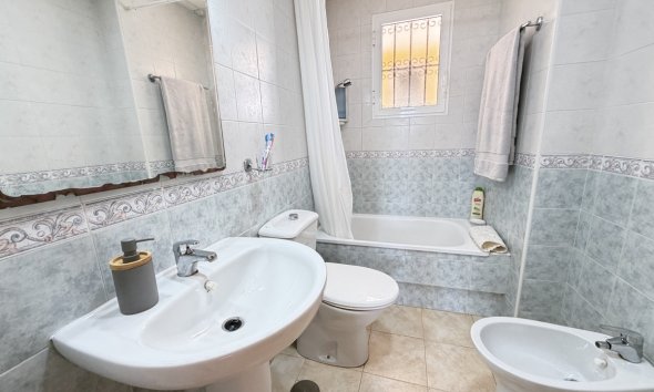 Resale - Apartment - Orihuela Costa - La Zenia