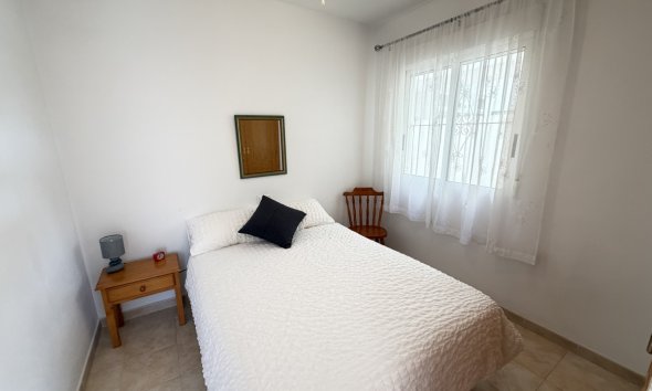 Resale - Apartment - Orihuela Costa - La Zenia