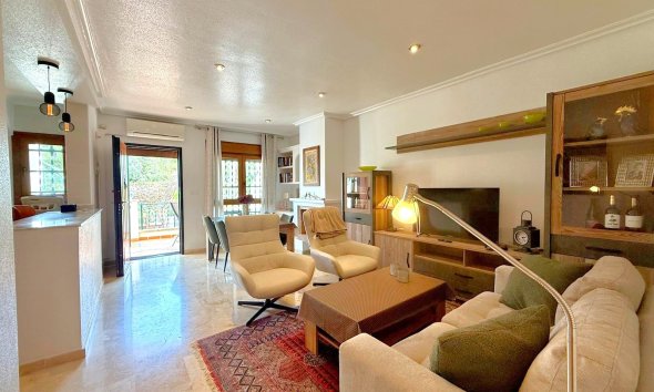 Resale - Terraced house / Townhouse - Orihuela Costa - Villamartín