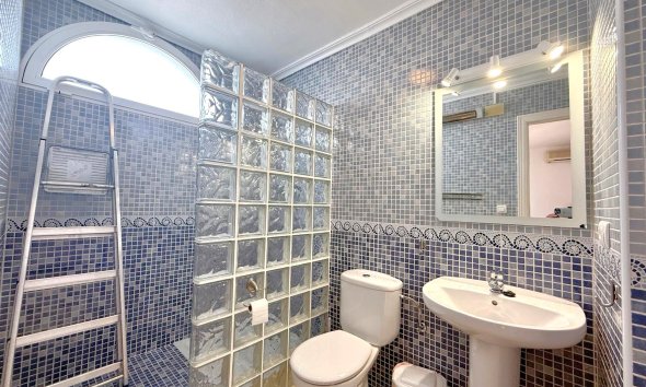 Resale - Terraced house / Townhouse - Orihuela Costa - Villamartín