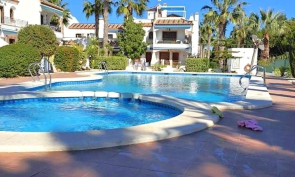 Resale - Terraced house / Townhouse - Orihuela Costa - Villamartín