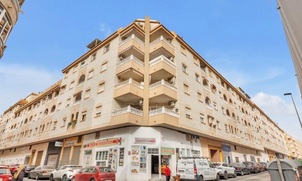 Resale - Apartment - Torrevieja - Estacion de autobuses