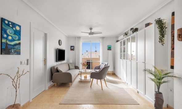 Resale - Apartment - Torrevieja - Estacion de autobuses