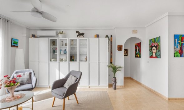 Resale - Apartment - Torrevieja - Estacion de autobuses