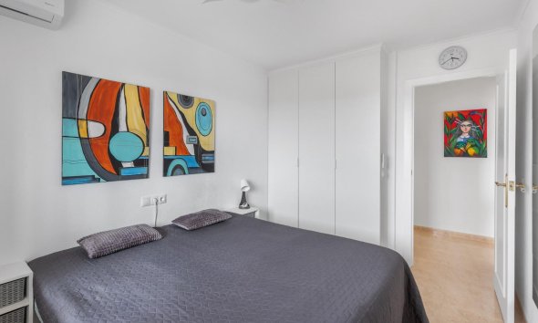 Resale - Apartment - Torrevieja - Estacion de autobuses