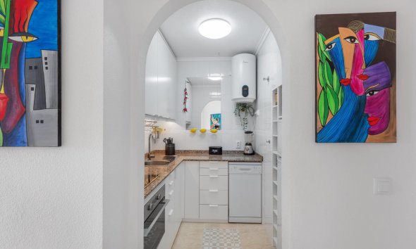 Resale - Apartment - Torrevieja - Estacion de autobuses