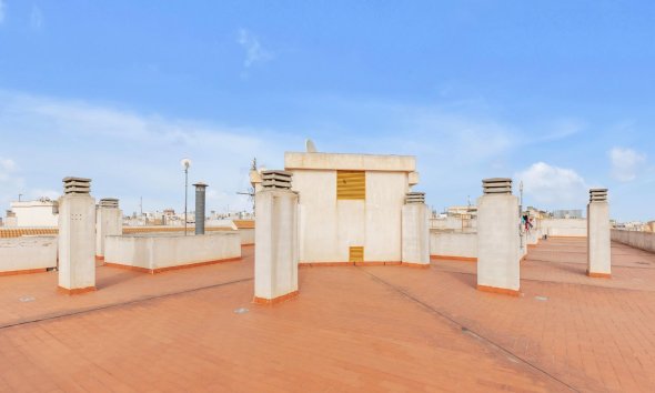 Resale - Apartment - Torrevieja - Estacion de autobuses