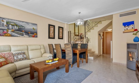 Resale - Terraced house / Townhouse - Orihuela Costa - Villamartín