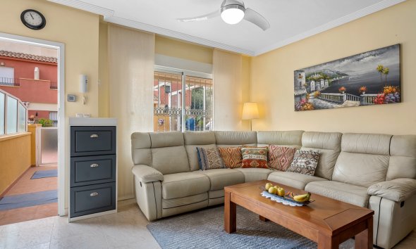 Resale - Terraced house / Townhouse - Orihuela Costa - Villamartín