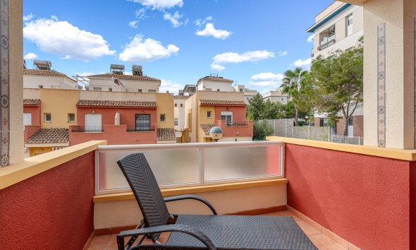 Resale - Terraced house / Townhouse - Orihuela Costa - Villamartín