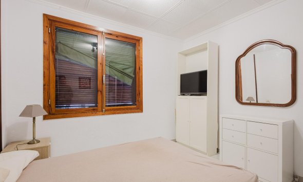 Resale - Apartment - Torrevieja - Playa del Acequión